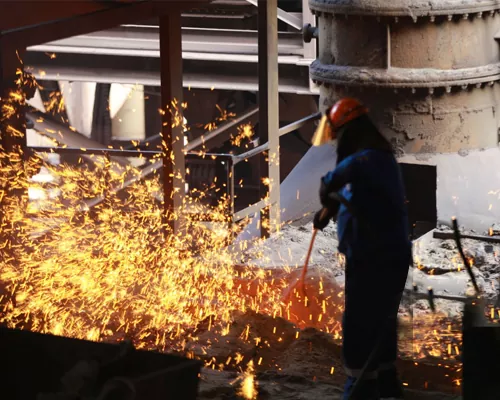 Protective clothing for iron and steel metallurgy operations